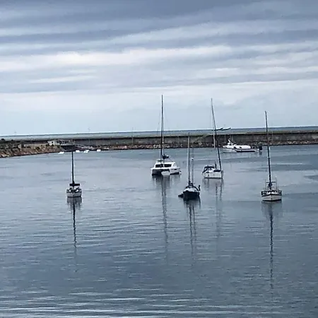 Mirando Al Mar Apartment *