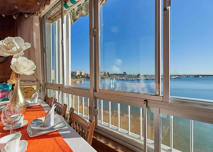 Mirando Al Mar * Torrevieja